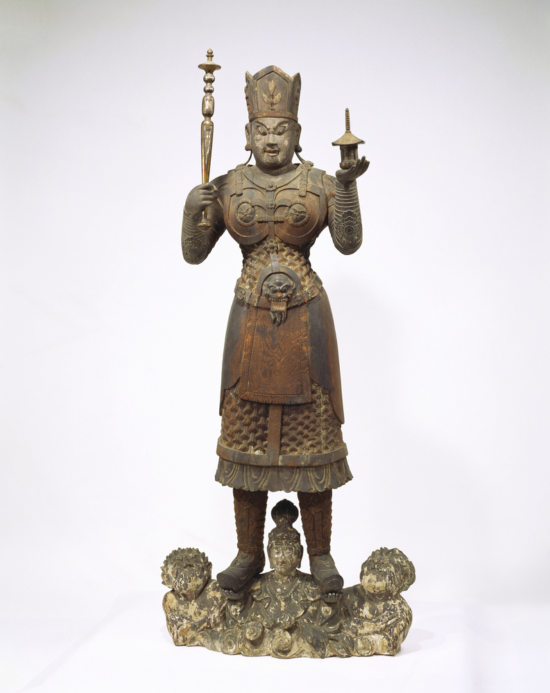 東寺像を模してつくられた平安時代の兜跋毘沙門天立像（奈良国立博物館所蔵）